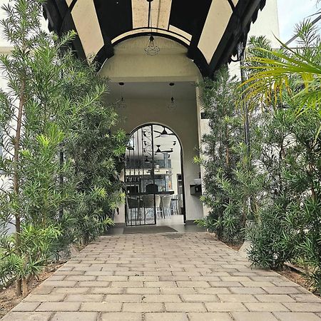 Hotel Oasis-Dream Holidays - La Petite France San Bernardino Exterior foto