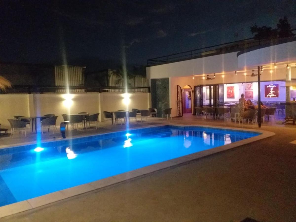 Hotel Oasis-Dream Holidays - La Petite France San Bernardino Exterior foto