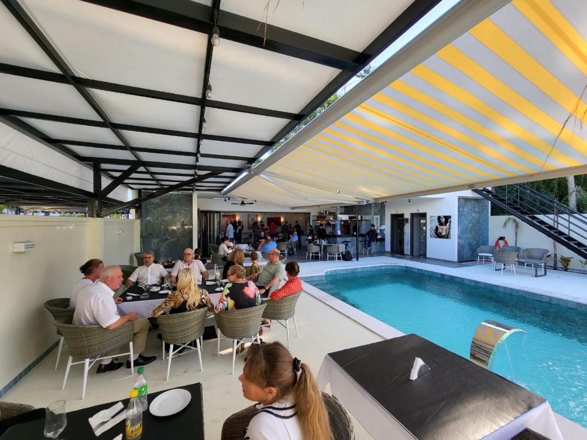 Hotel Oasis-Dream Holidays - La Petite France San Bernardino Exterior foto