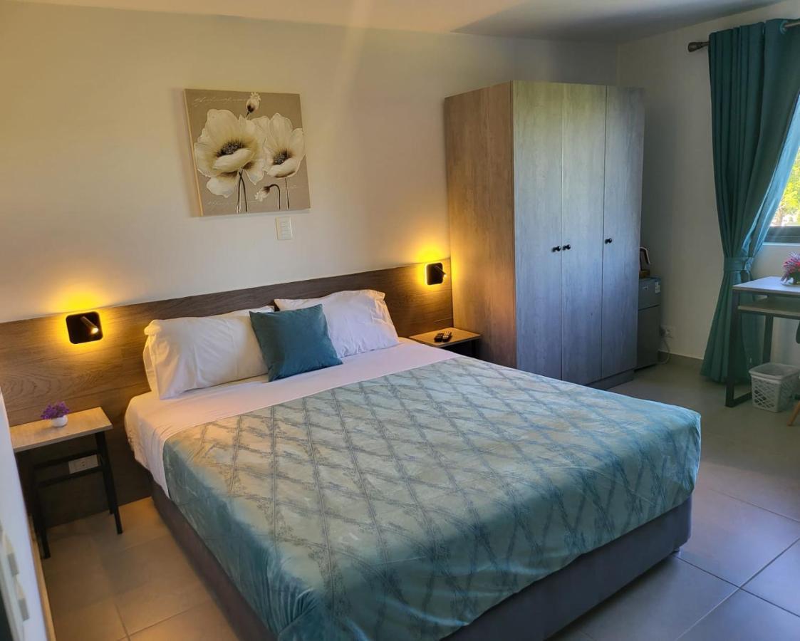 Hotel Oasis-Dream Holidays - La Petite France San Bernardino Exterior foto