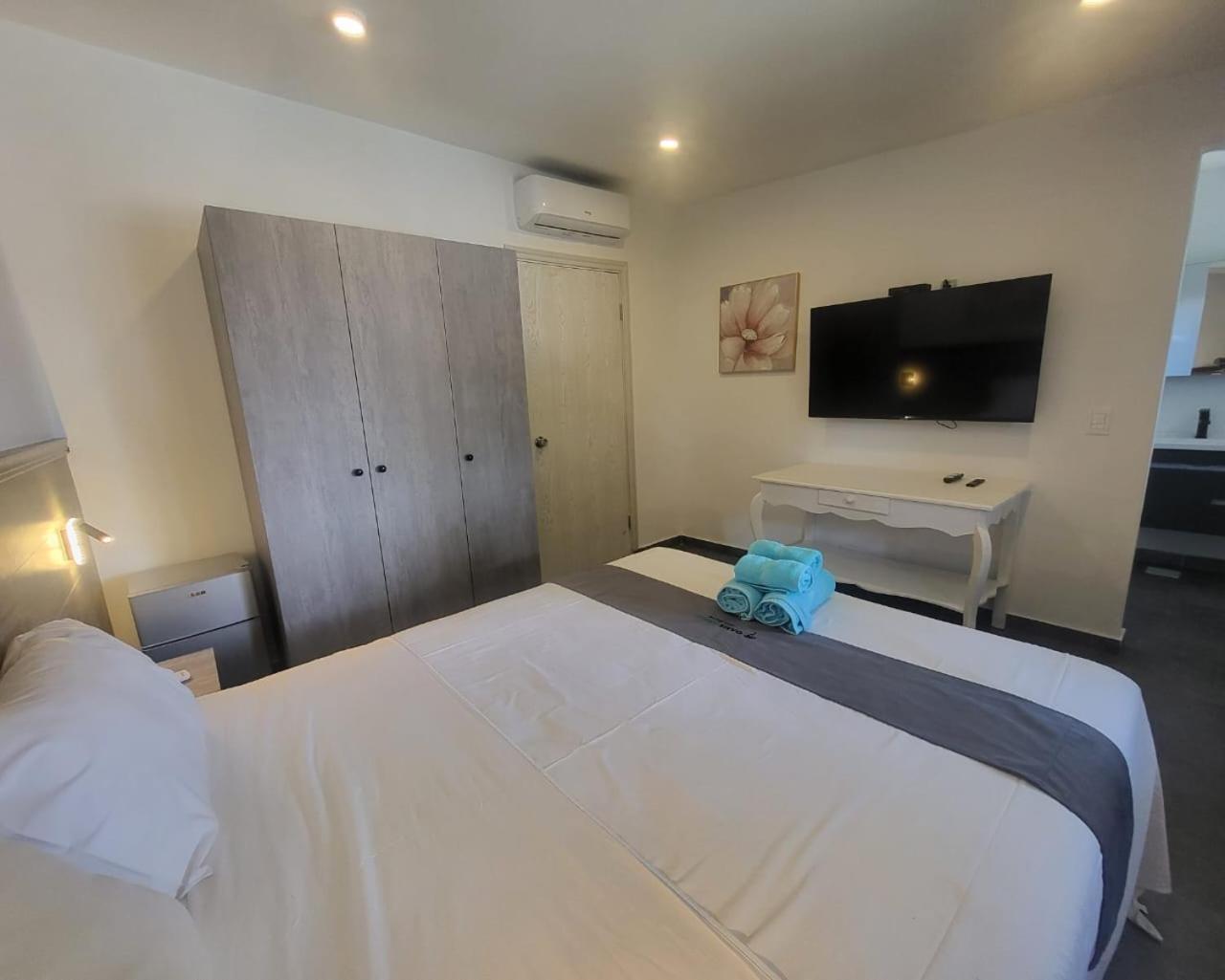 Hotel Oasis-Dream Holidays - La Petite France San Bernardino Exterior foto
