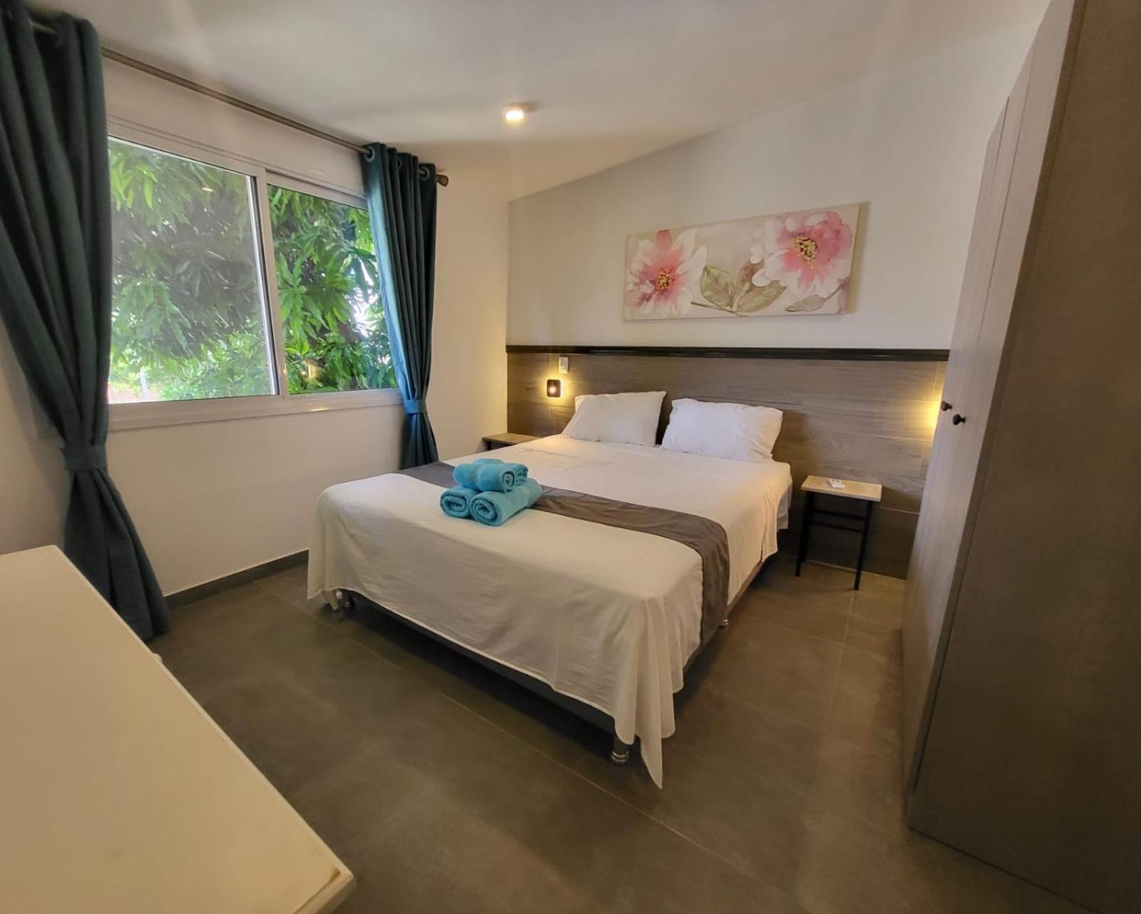 Hotel Oasis-Dream Holidays - La Petite France San Bernardino Exterior foto